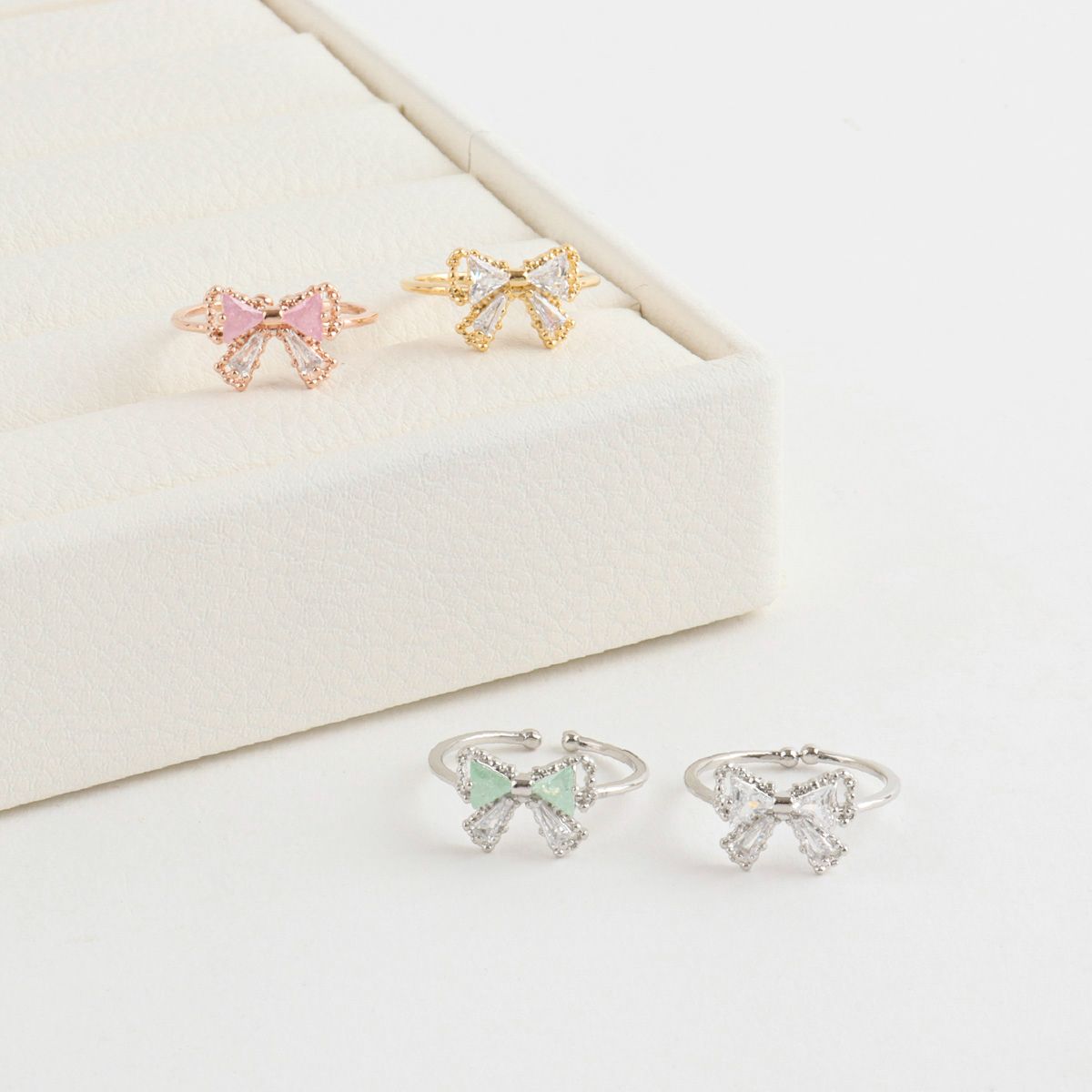 Sparkling Ribbon Ring