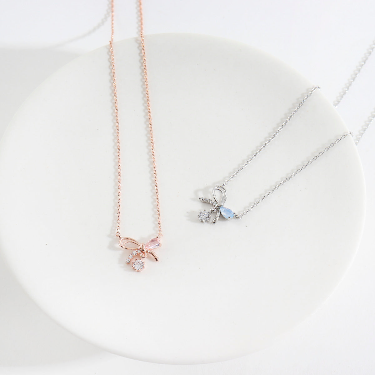 Sparkling Ribbon Necklace