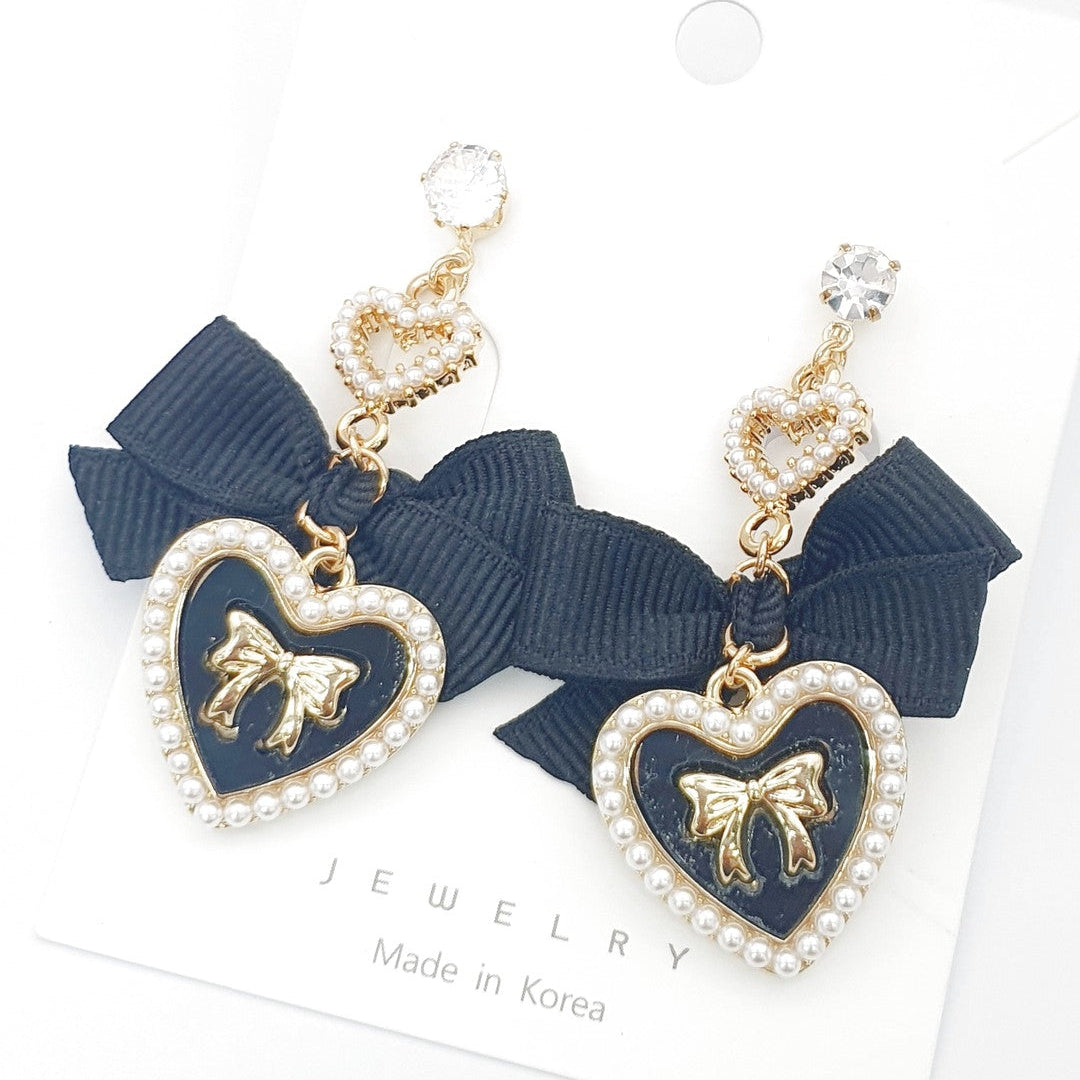 Noir Charm Earrings