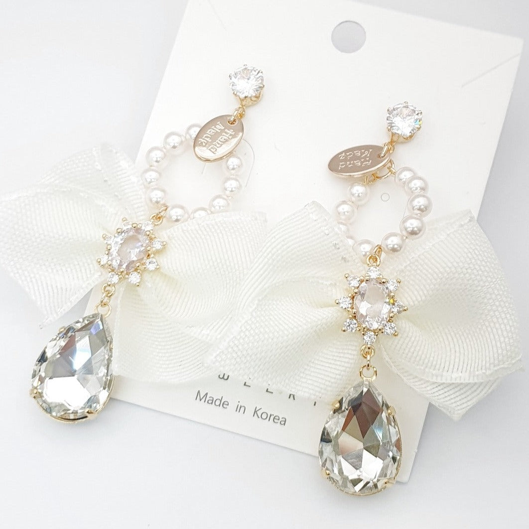 Soft White Ribbon Earrings