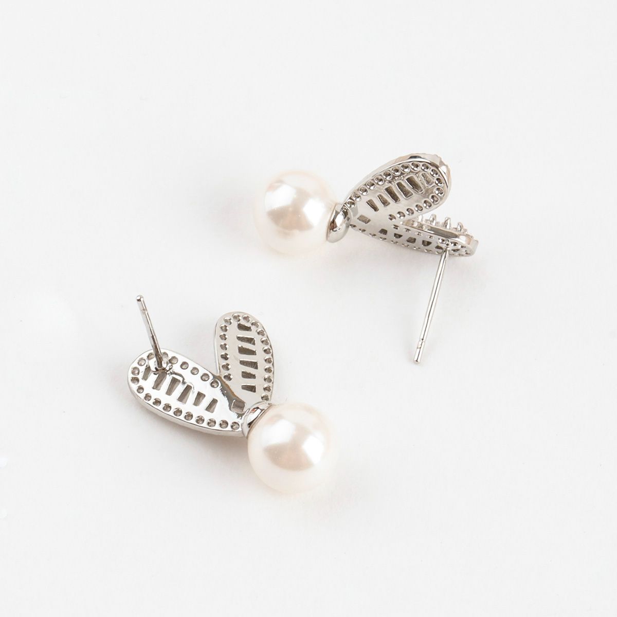 Pure Love Pearls Earrings