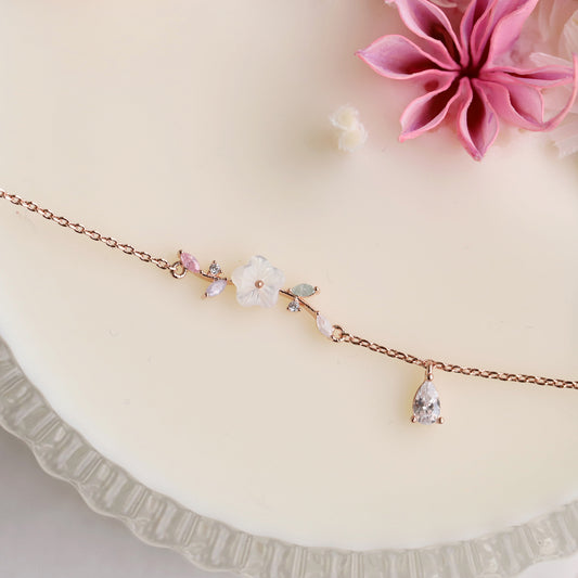 Mother-of-pearl Flower Bracelet