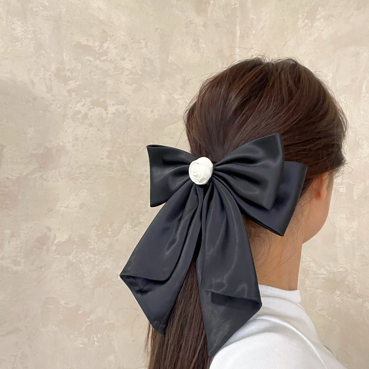 Luxe Bow Charm Hair Clip