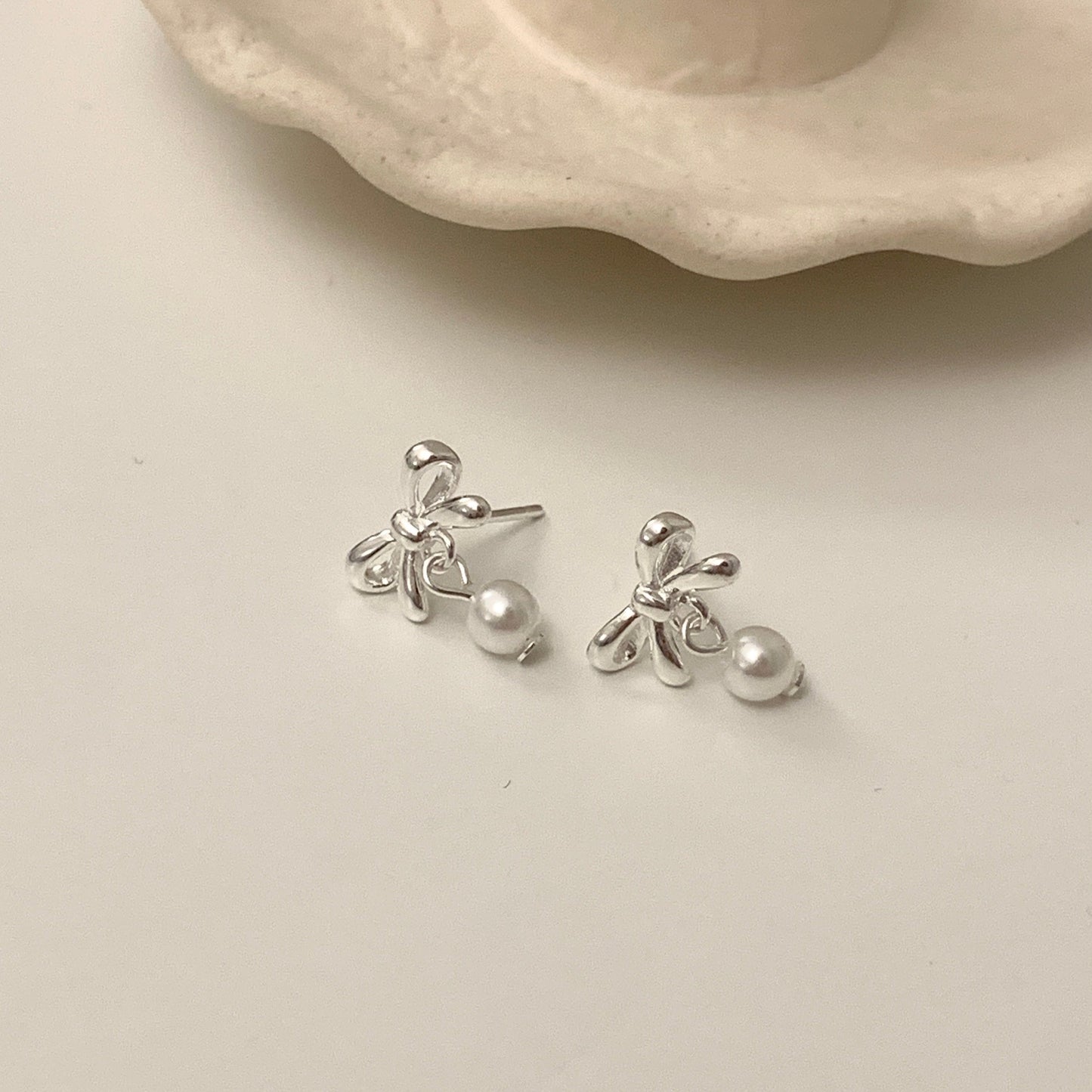 925 Silver Silken Pearl Grace Earrings