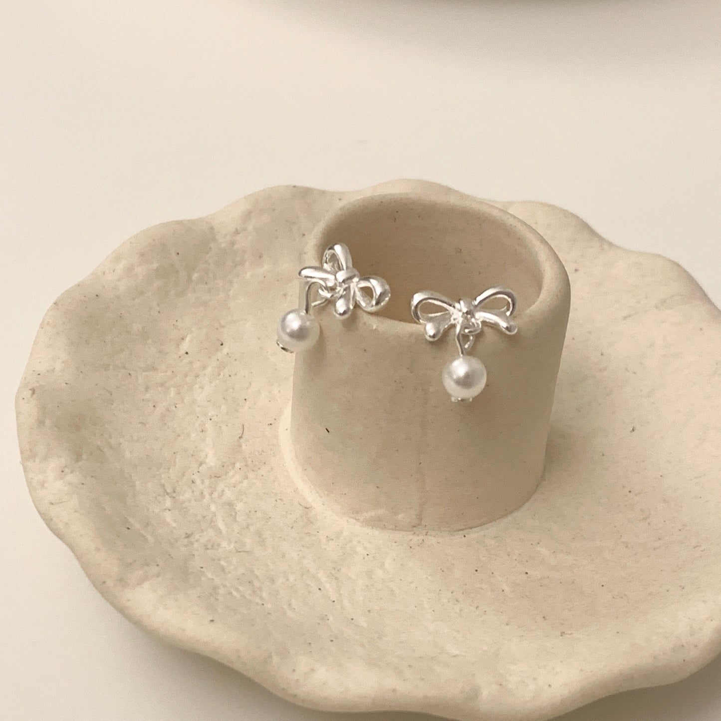 925 Silver Silken Pearl Grace Earrings
