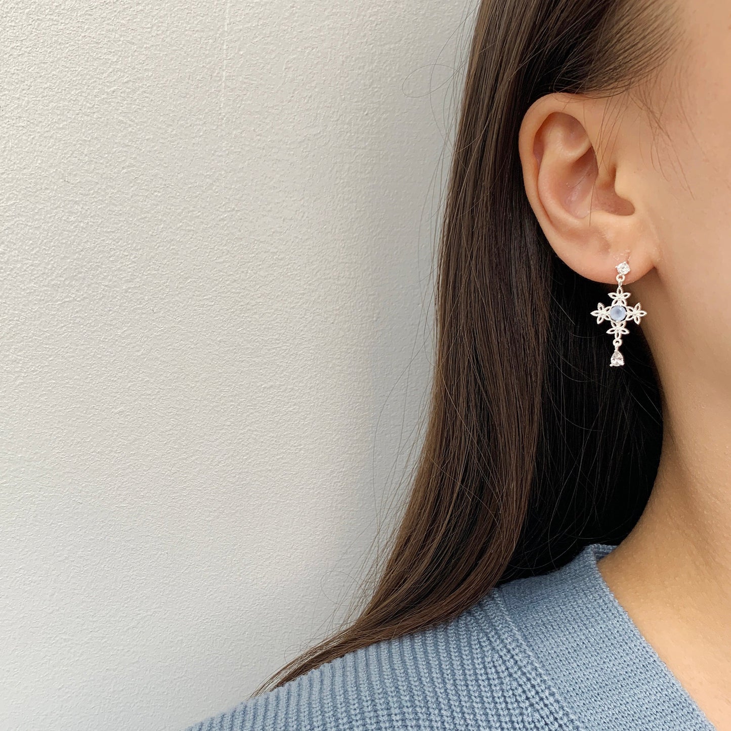 Frosted Petal Light Drop Earrings