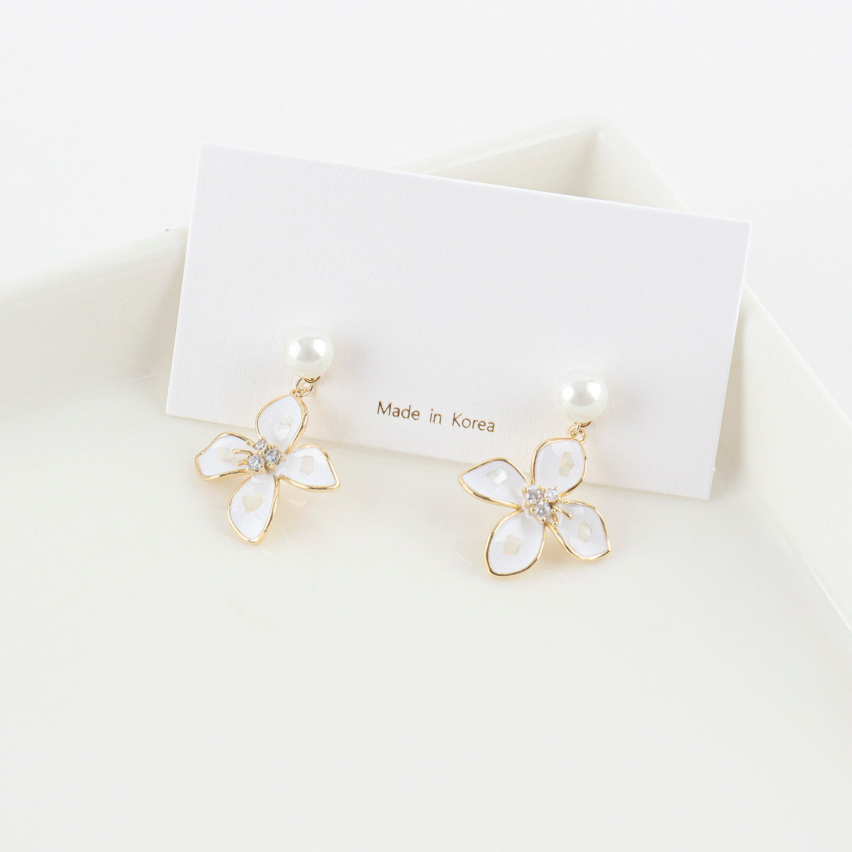 Petal Pearl Glow Earrings