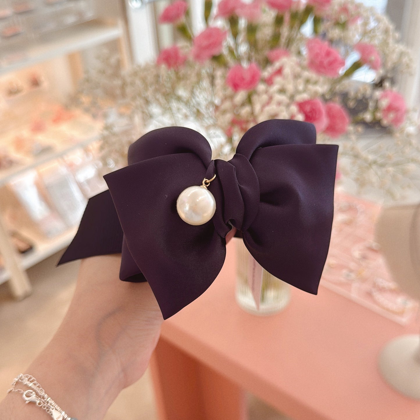 Pearl Ribbon Banana Hairpin