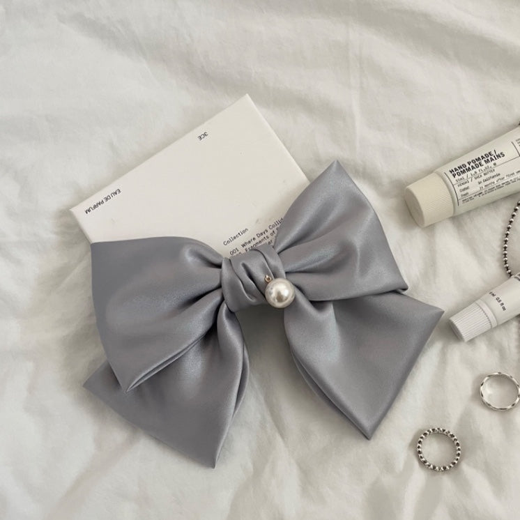 Luxe Pearl Ribbon Hair Clip