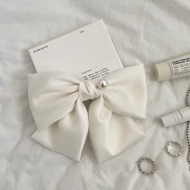 Luxe Pearl Ribbon Hair Clip