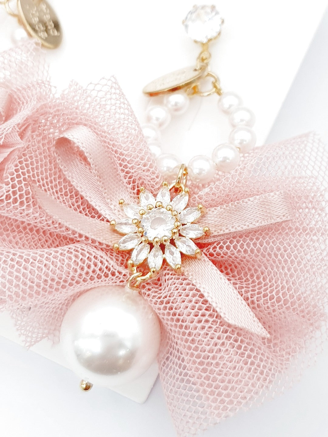 Ribbon Chantilly Earrings