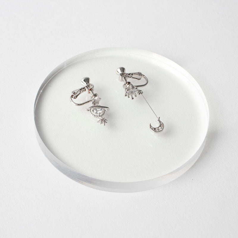 clip-on earrings