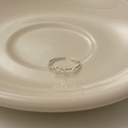 925 Silver Ribbon Cubic Ring