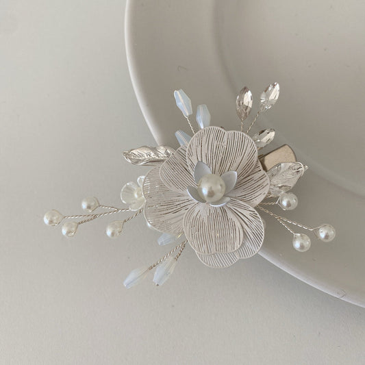 White Dew Elegance Hair Clip