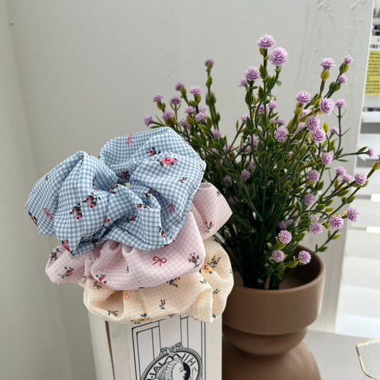Cottage Garden Scrunchie