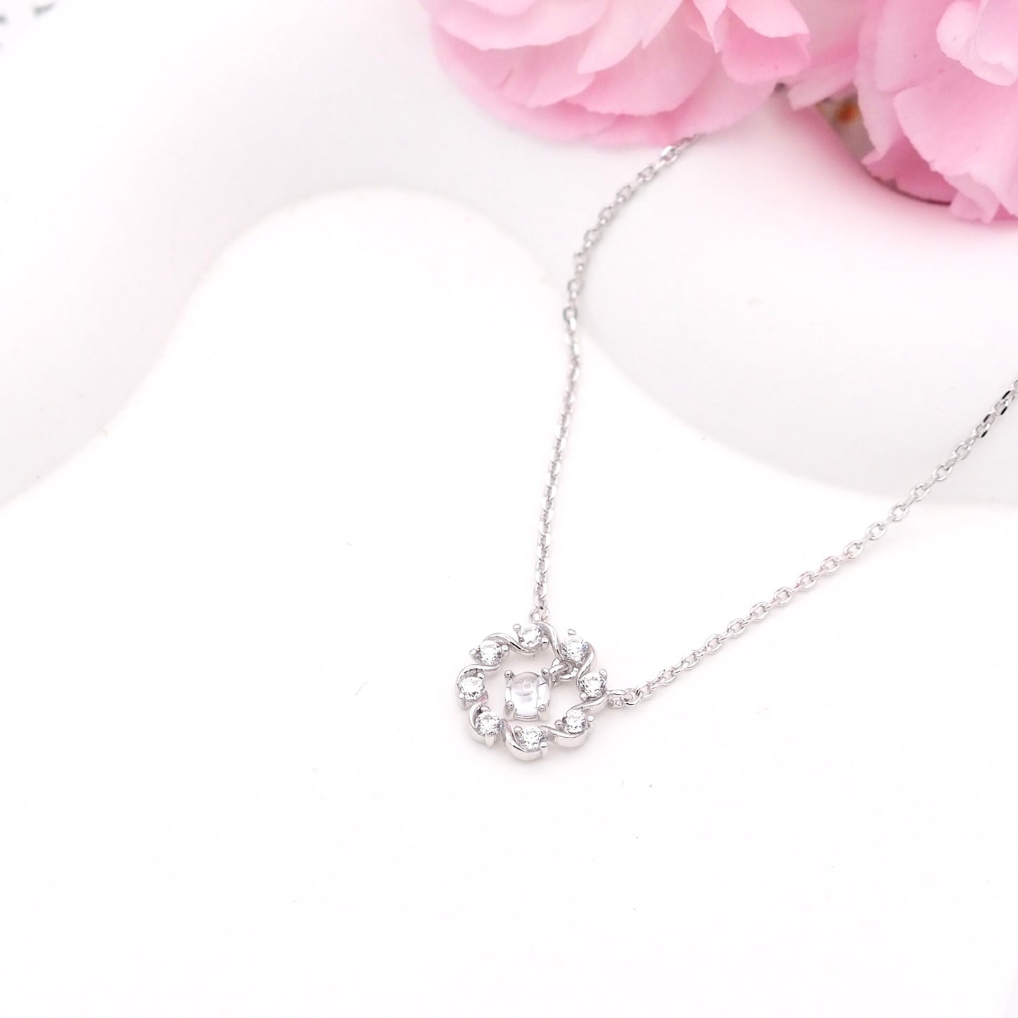 Dancing Spark Necklace