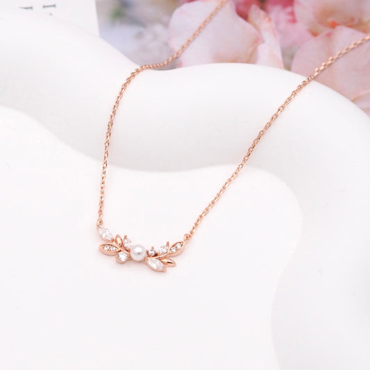 Floral Wreath Necklace