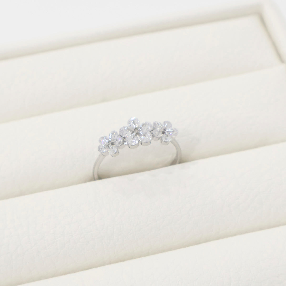 Garden of Sakura Ring