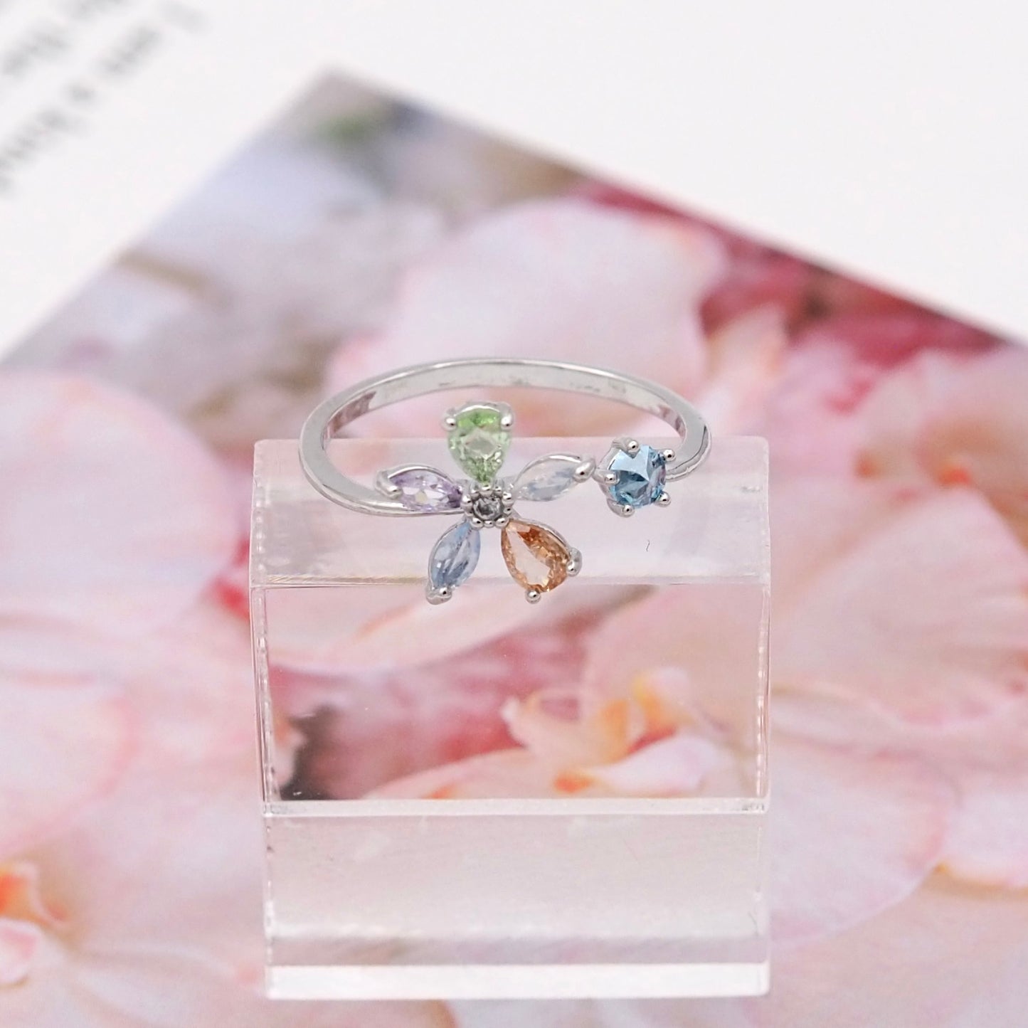 Crystal Petal Dream Ring - silver