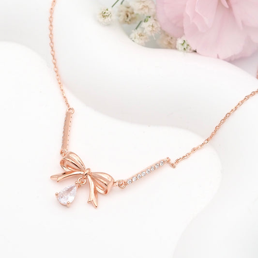 Drop Ribbon Necklace