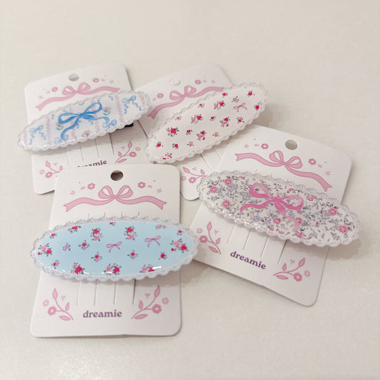 Vintage coquette Hair Claw