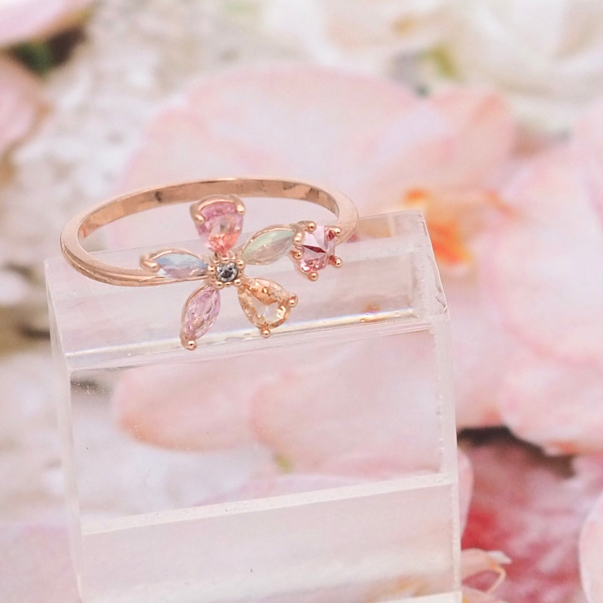 Crystal Petal Dream Ring - rose gold