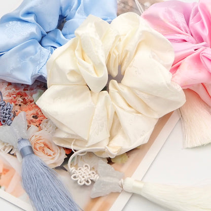 Hanbok Scrunchie with Norigae