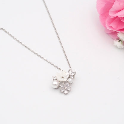 Blooming Dew Necklace
