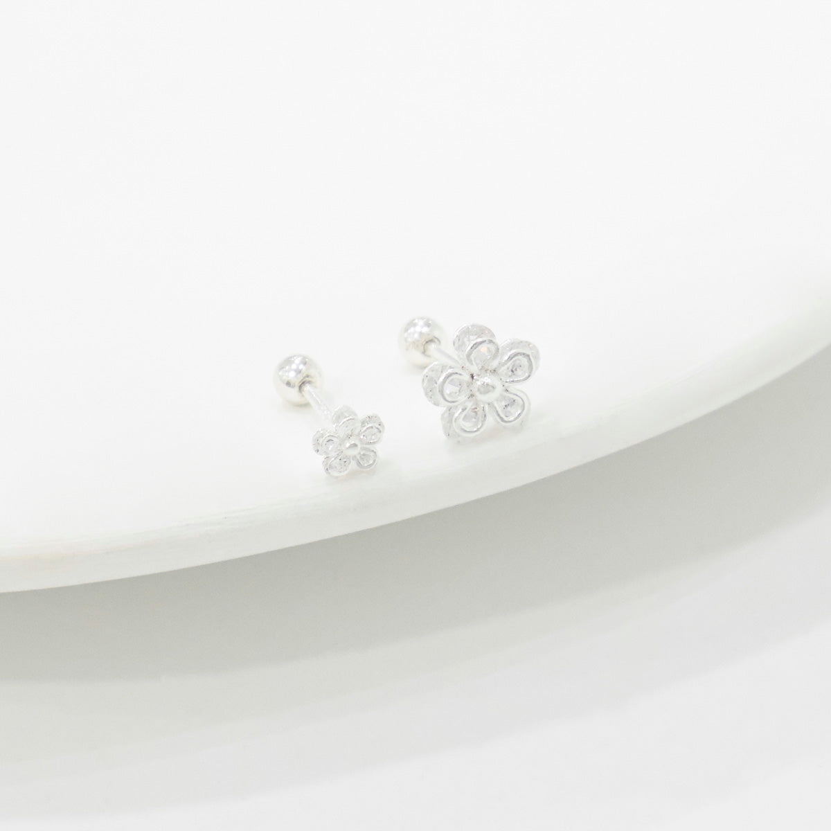 Mini Silver 925 Sparkling Flower Piercing